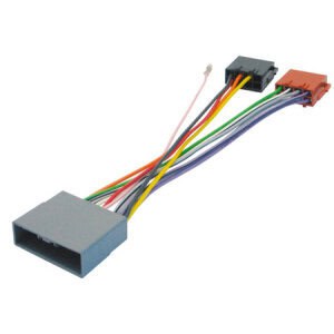 Konektor ISO za vozila Honda i Mitsubishi za jednostavno povezivanje audio sustava.