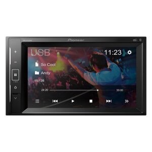 Autoradio Pioneer DMH-A240DAB s touchscreen zaslonom i DAB radio funkcijom.