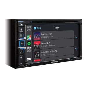 Alpine INE-W611D multimedijski predvajalnik s navigacijom i ekranom za automobile.