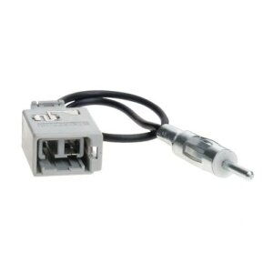 Antenski adapter za Volvo vozila za jednostavnu instalaciju.