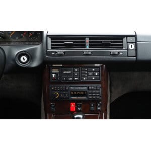 Autoradio Blaupunkt Frankfurt RCM 82 DAB za kvalitetan zvuk i DAB radio prijem.